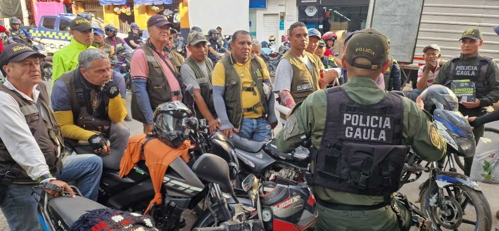 COMANDO SITUACIONAL EN SUPÍA INTENSIFICA LA SEGURIDAD Y LA CONVIVENCIA CIUDADANA Unimos esfuerzos para prevenir el delito y atender las inquietudes de la comunidad