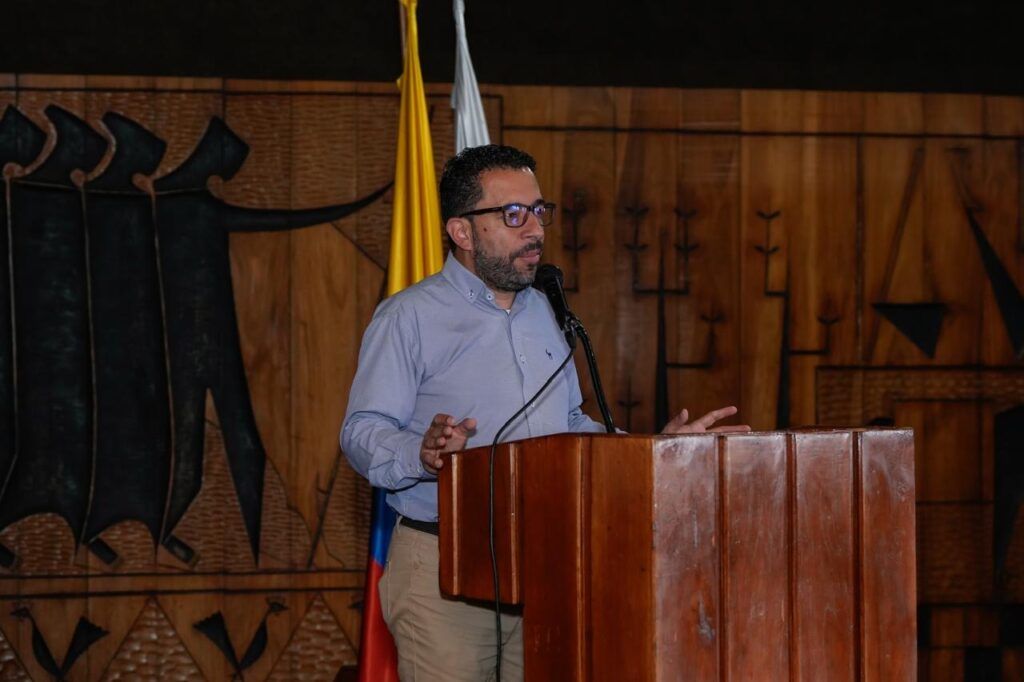 El secretario de Educación de Manizales, Andrés Felipe Betancourth López