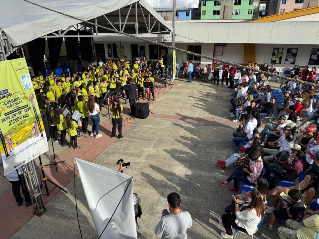 Melodías que Unen: El Festival de Bandas de Música Fortalece la Comunidad en Manizales