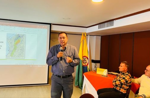 Germán Alonso Páez Olaya, Director General de Corpocaldas