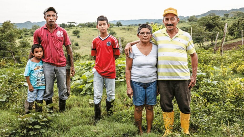 Gobierno de Caldas invita a los pequeños productores a inscribirse al Fondo de Acceso a Insumos Agropecuarios para acceder a descuentos en compras
