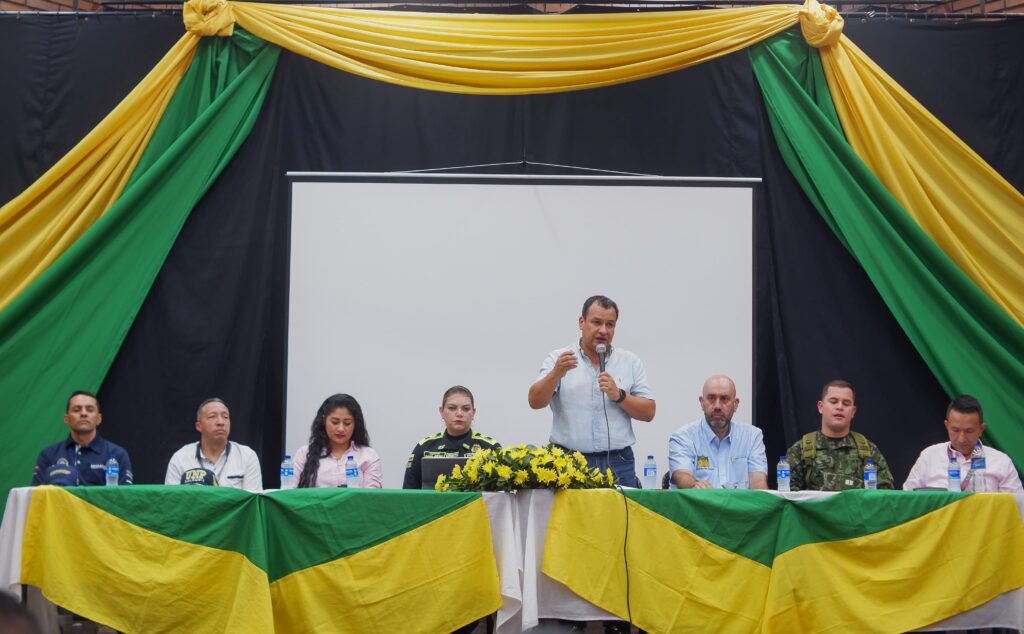 Gobierno de Caldas Presenta Avances en Seguridad durante Consejo en Supía