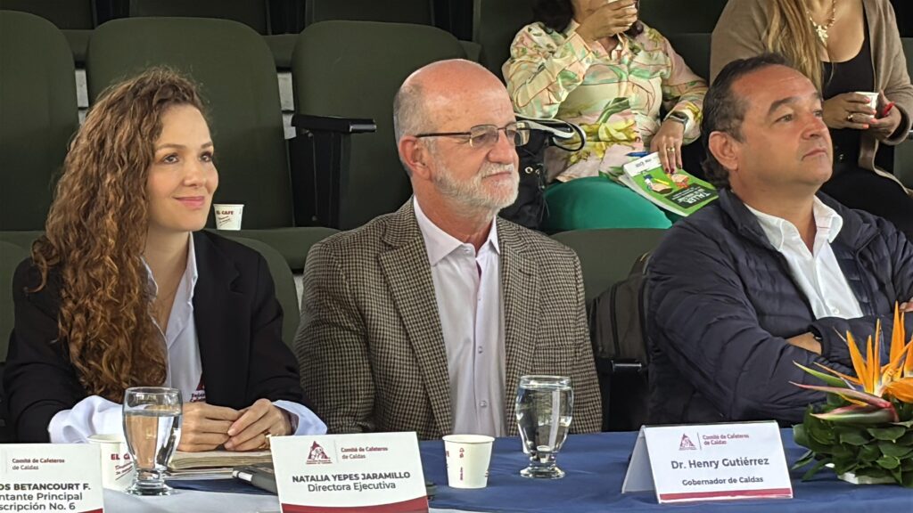 Gobierno de Caldas y Comité Departamental de Cafeteros siguen articulando acciones para apoyar a las familias caficulturas