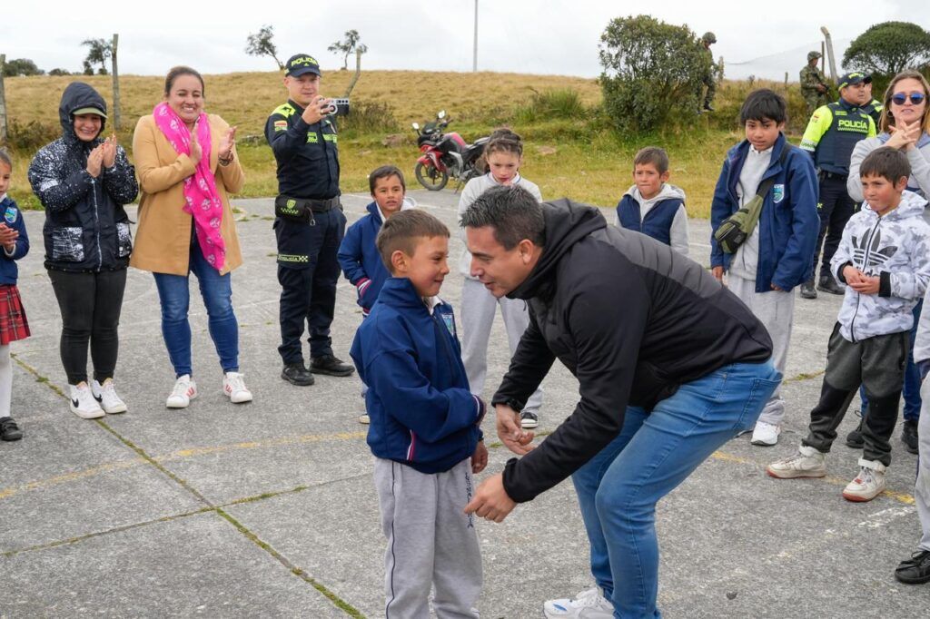 Gobierno en la calle llegó hasta el corregimiento Río Blanco; la Administración atendió las necesidades de la comunidad
