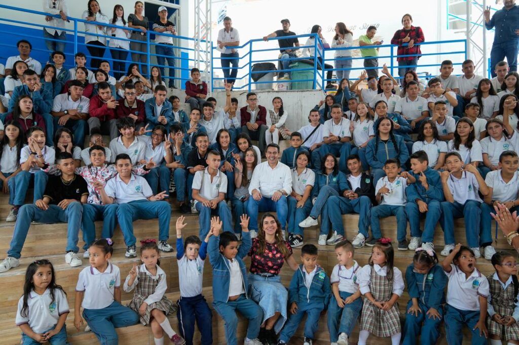 Gobierno en la calle visitó la Comuna La Fuente; la Administración atendió las necesidades de la comunidad