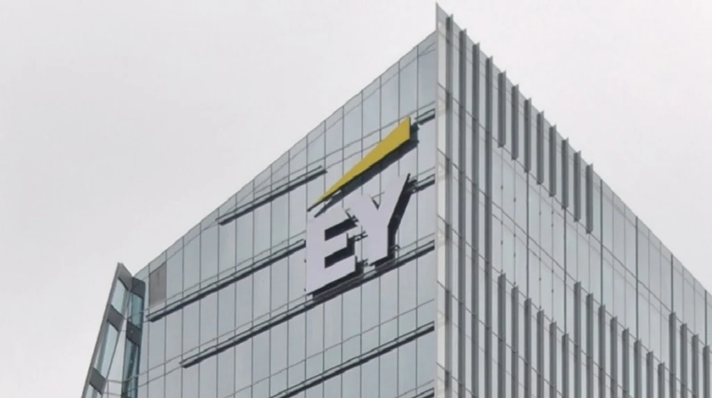 Investigan muerte de ejecutivo de EY en India