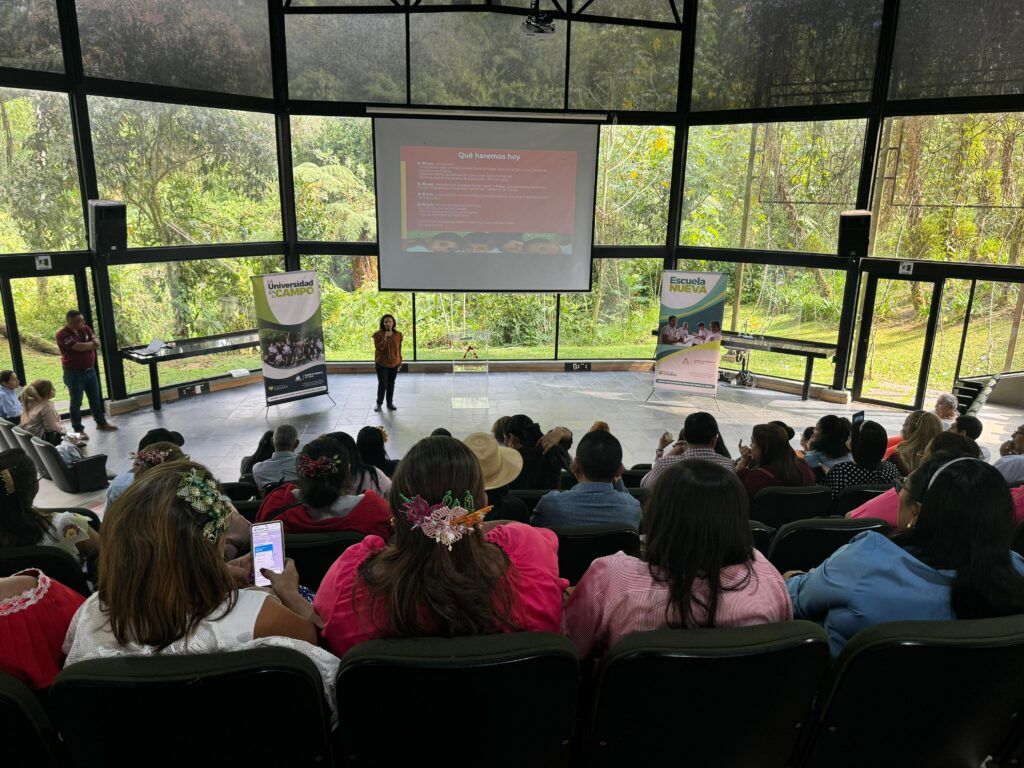 Manizales recibe visita del Ministerio de Educación de Panamá: Interés internacional por los modelos de “Escuela Nueva” y “Universidad en el Campo”
