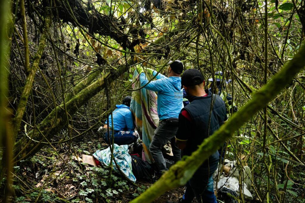 Más limpieza en laderas de la ciudad; la campaña “Juégale Limpio a Manizales” recogió basuras en la comuna Ciudadela del Norte