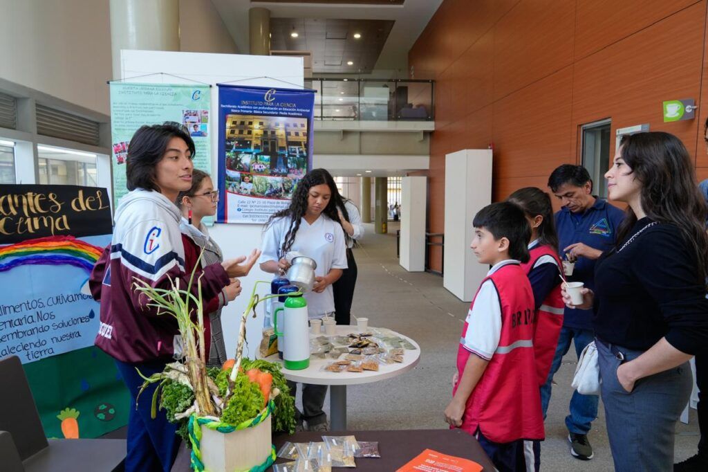 Niños y jóvenes, estudiantes de Manizales, muestran experiencias por el cambio climático y la biodiversidad