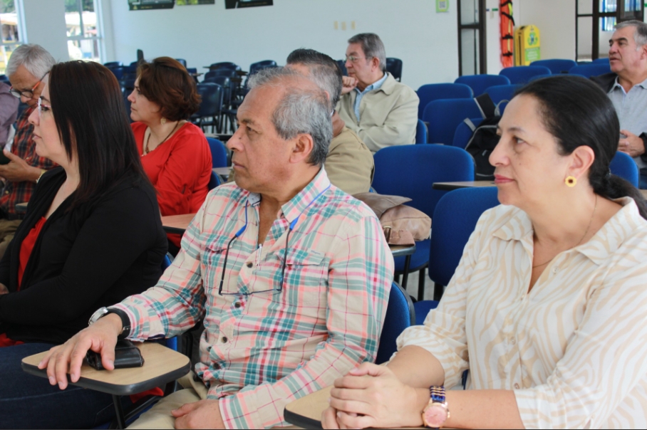 La Escuela Superior de Administración Pública Territorial Caldas y la Gobernación de Caldas inician una serie de capacitaciones para periodistas locales, enfocándose en la comunicación pública y política como estrategia para el desarrollo local.