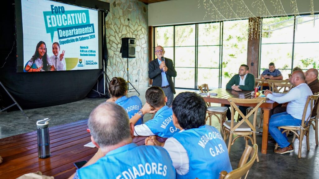 Socialización de experiencias exitosas y firma de convenio con la UNAD, temas centrales del Foro Educativo Departamental de Caldas 2024