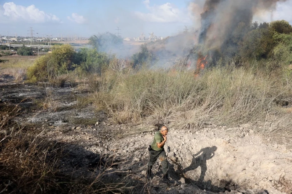 Un misil hutí ataca el centro de Israel