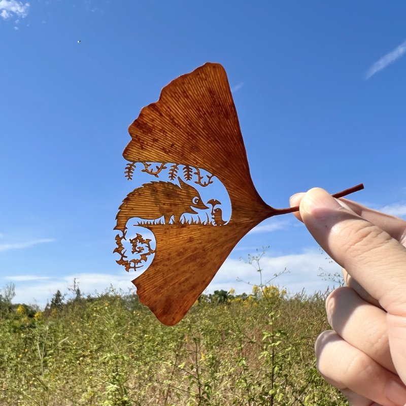 La Magia del Corte de Hojas: El Arte Fantástico de Lito Leaf Art