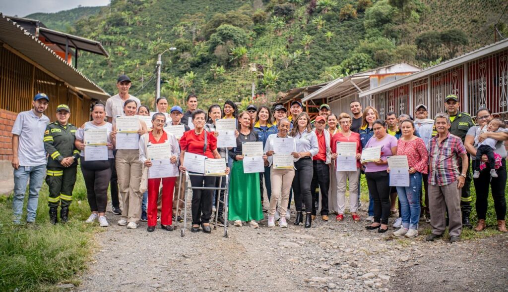 21 habitantes de la vereda Nueva Primavera de Villamaría, fueron certificados en respuesta a emergencias por parte de la Jefatura de Gestión del Riesgo de Caldas
