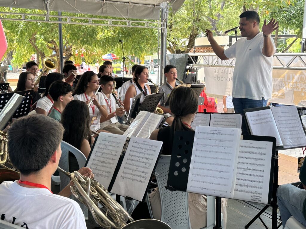 25 músicos de la Banda Sinfónica Juvenil de Caldas viajarán a Denia (España) a intercambio musical y cultural