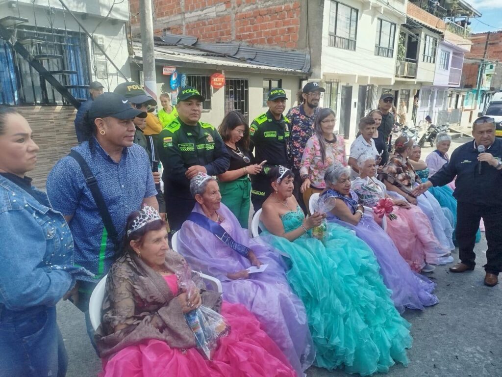 Policía Metropolitana rinde homenaje a nuestros mayores con el ‘Reinado del Adulto Mayor’