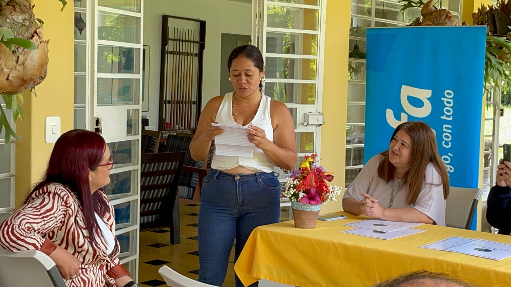 Confa y Gujar S.A.S  aportan a la transformación de vidas de
trabajadores que aprenden a leer y escribir.