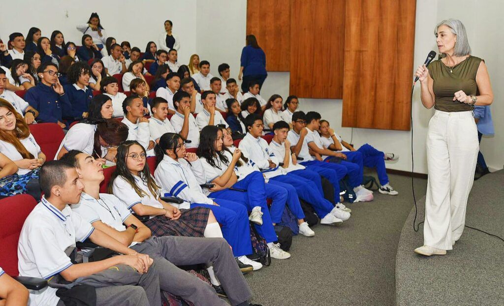 Manizales Aborda la Sexualidad Responsable en la Semana de la Juventud