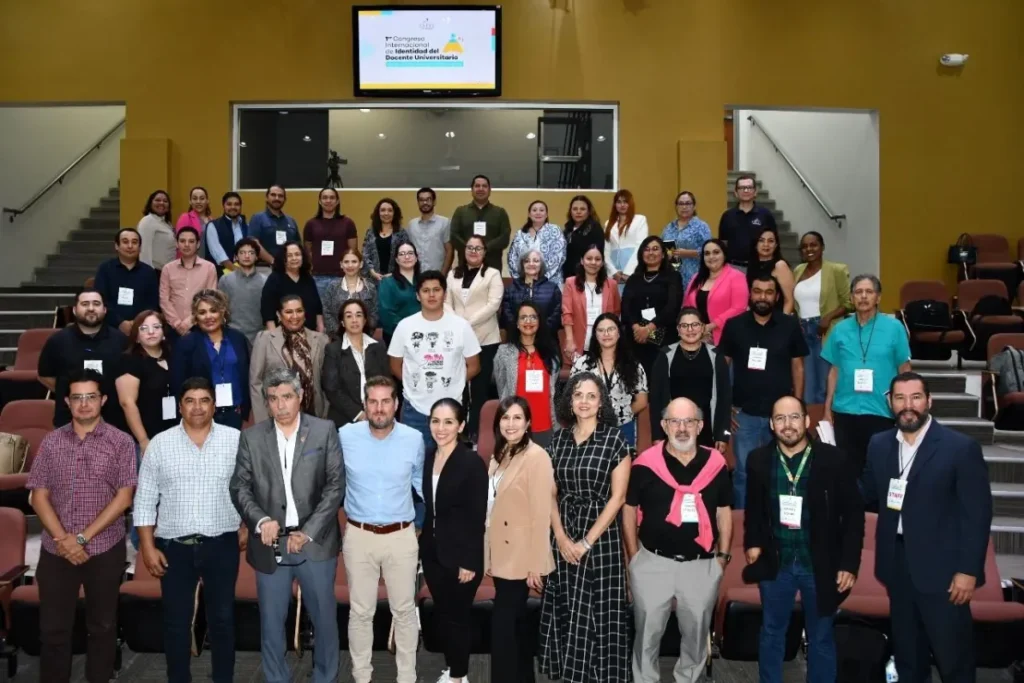 Revolucionando la Docencia: Universitarios de Caldas Marcan Presencia en Congreso Internacional