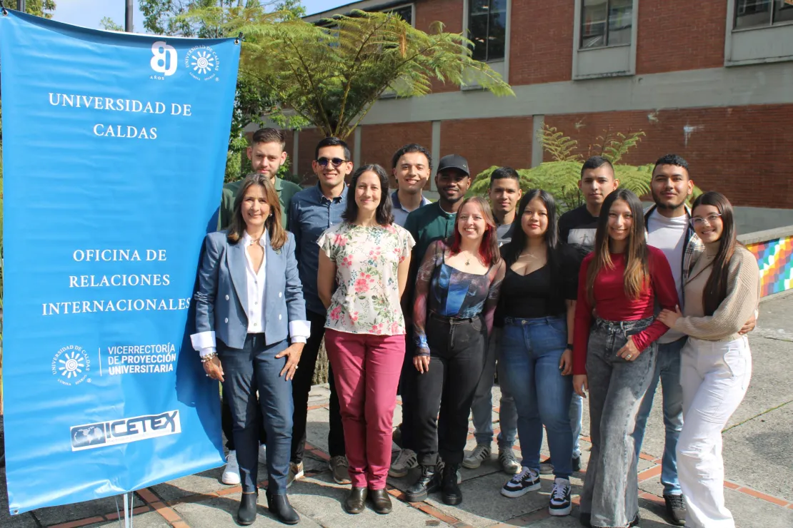 Estudiantes de la Universidad de Caldas emprenden pasantía académica en Portugal