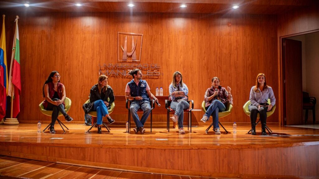 Caldas se compromete: Gobernación impulsa veedurías ambientales