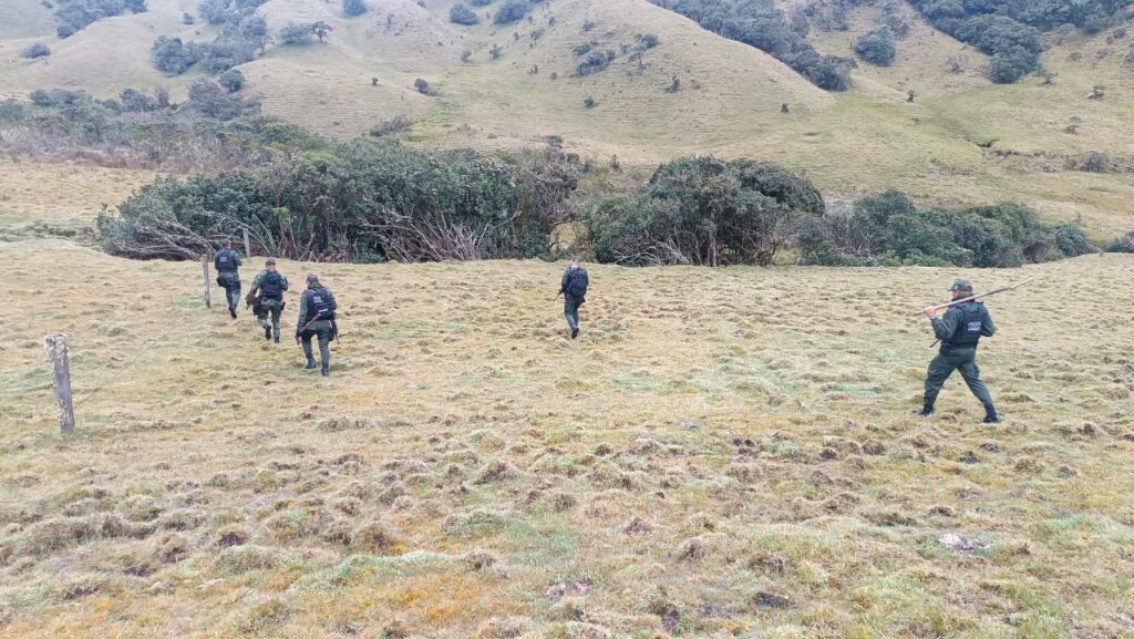 EL GRUPO GAULA REALIZA IMPORTE INCAUTACIÓN
lograron un importante hallazgo que permite recuperar la tranquilidad de la ciudadanía, especialmente en el sector rural.