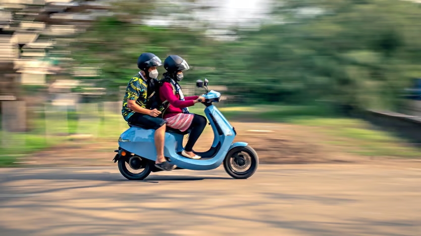 India’s electric-scooter champion goes public Photograph IMAGO