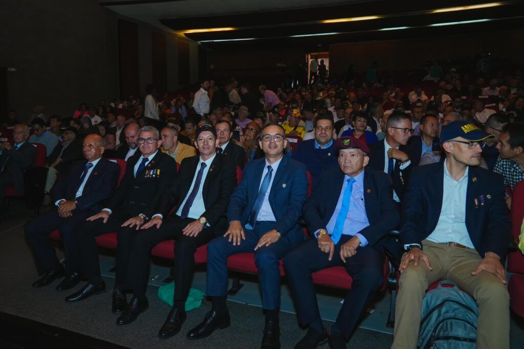 La Alcaldía de Manizales, la Gobernación de Caldas y otros entes territoriales rindieron homenaje a los veteranos de la fuerza pública