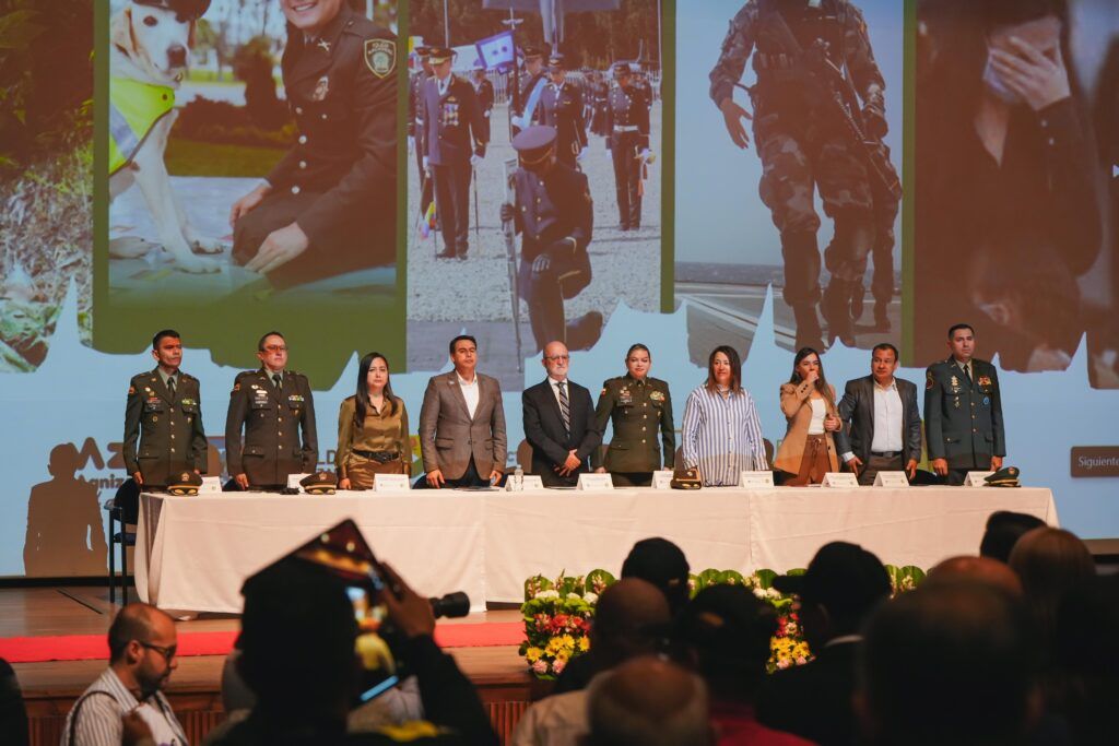 La Alcaldía de Manizales, la Gobernación de Caldas y otros entes territoriales rindieron homenaje a los veteranos de la fuerza pública