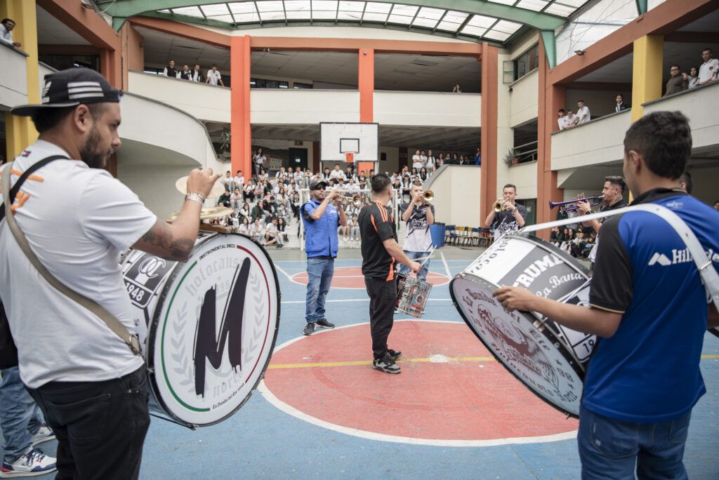 ¡12 años transformando vidas! “Pégate al Parche” sigue iluminando el camino de los jóvenes de Manizales