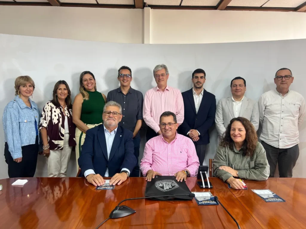 Rector de la Universidad de Zaragoza y delegados del Campus Iberus visitaron la Universidad de Caldas