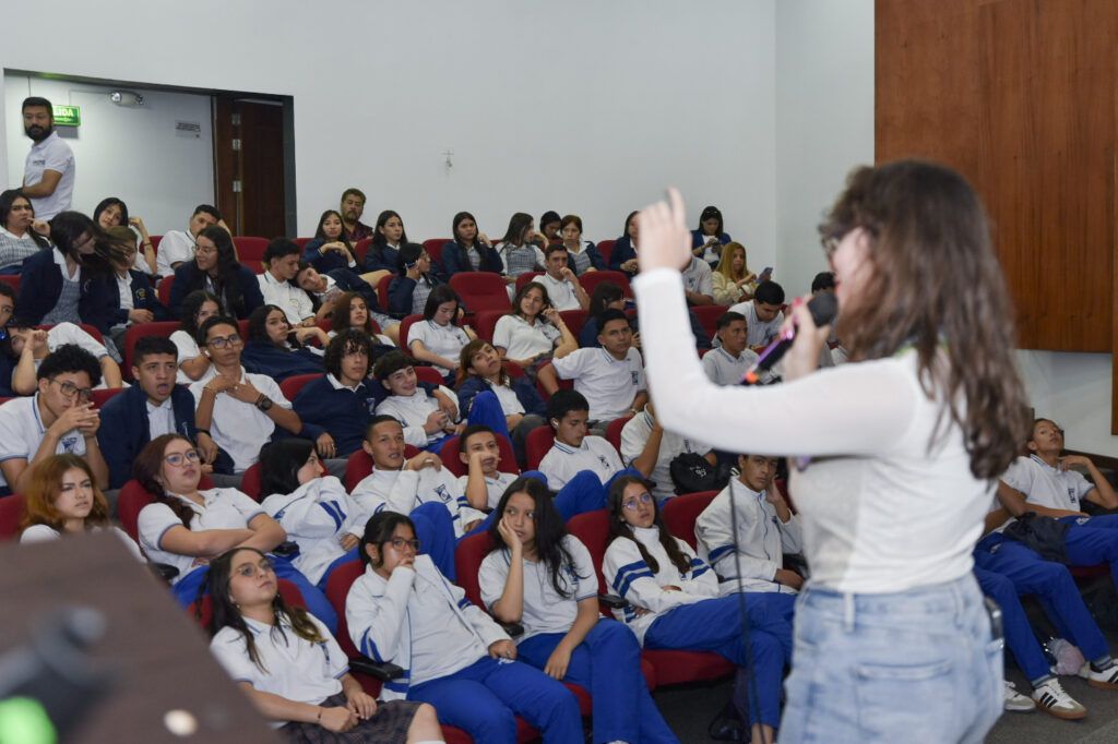 Manizales Brinda Espacio a la Juventud: Semana de la Juventud Promueve Diálogo y Aprendizaje