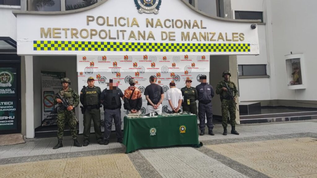 Golpe al narcotráfico: Ejército, Policía y CTI capturan a tres en Manizales