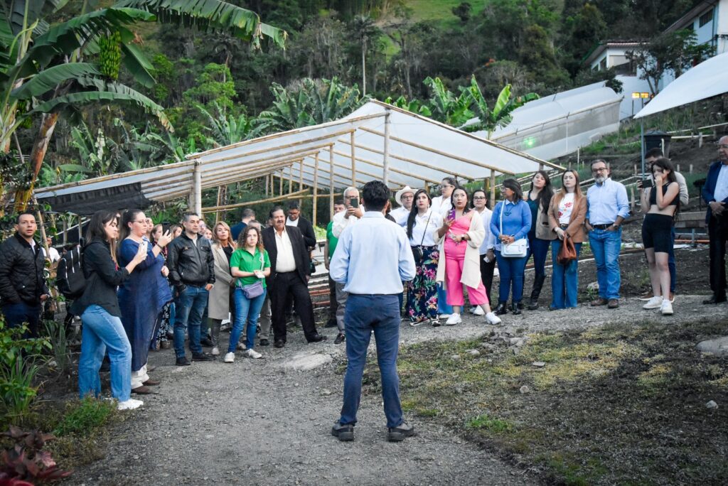 FOGÓN DE PALO PRESENTÓ SU TRAPICHE PANELERO: UNA EXPERIENCIA QUE CONECTA SABORES, TRADICIÓN Y CULTURA