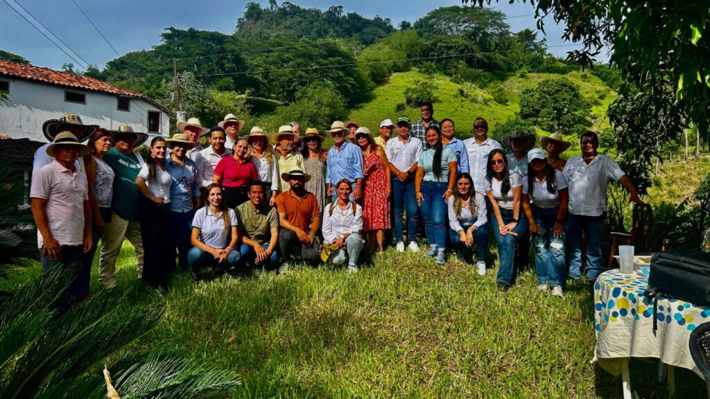 Avanzan gestiones para la construcción del puente La María, en Aguadas: Gobierno de Caldas dio inicio al acta de esta obra que mejorará la conectividad en el norte