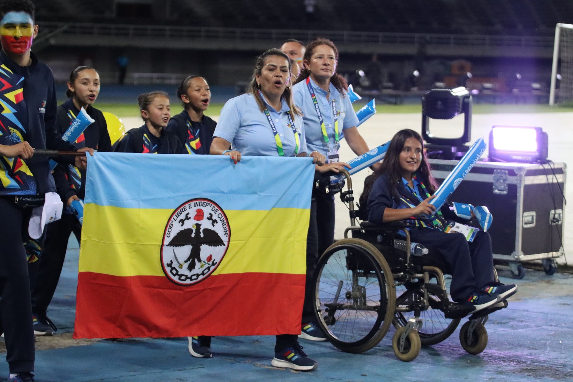 Con un desfile histórico que unió atletas y Para atletas, se inauguraron los I Juegos Nacionales Juveniles noviembre 09, 2024 El certamen, que tendrá 34 deportes en el sector olímpico y 12 en el paralímpico, se realiza por primera vez en la historia y se convierte en un símbolo de unión, equidad, inclusión e igualdad.