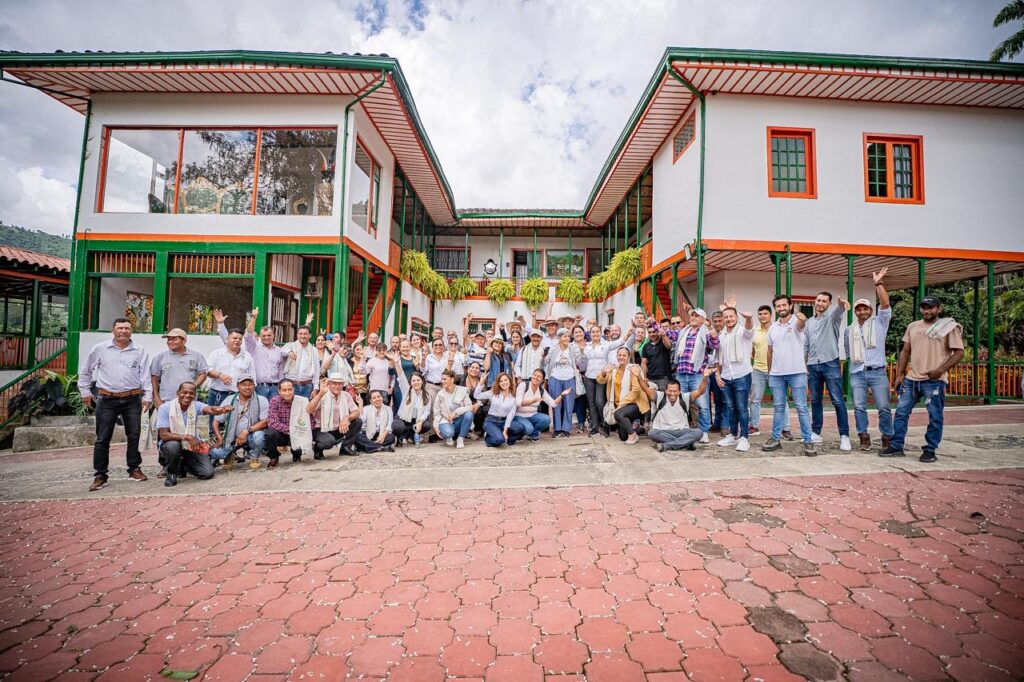 Gobierno de Caldas celebró el Día del Campesino con reconocimientos y compromisos para fortalecer el agro