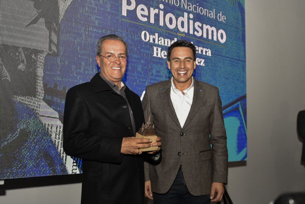 La Alcaldía reconoció la labor de los comunicadores con la entrega del 29 Premio de Periodismo Ciudad de Manizales Orlando Sierra Hernández