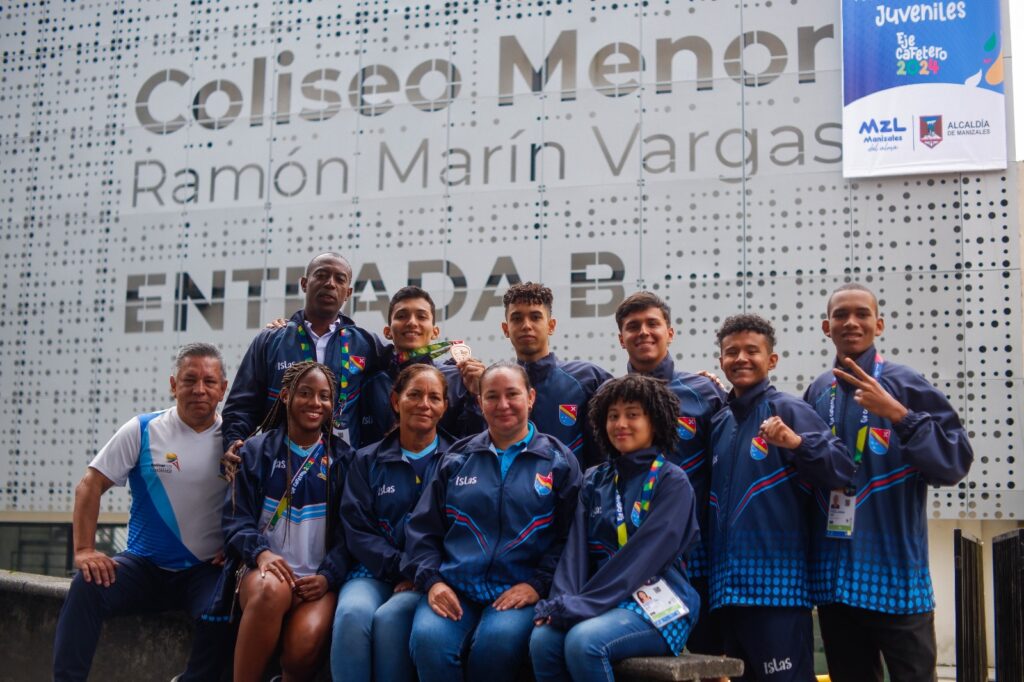 San Andrés Sorprende en Karate: el Bronce que Rompió el Frío de Manizales