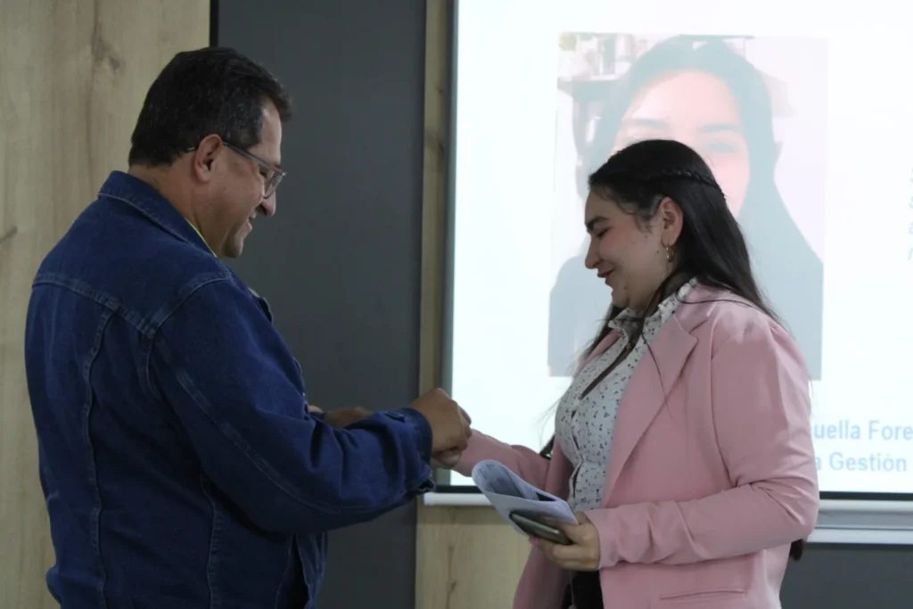 Universidad de Caldas y Fundación Luker impulsan experiencia internacional para estudiantes del programa “Universidad en tu Colegio”