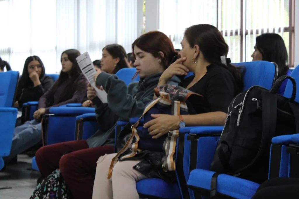 Universidad de Caldas y Fundación Luker impulsan experiencia internacional para estudiantes del programa “Universidad en tu Colegio”