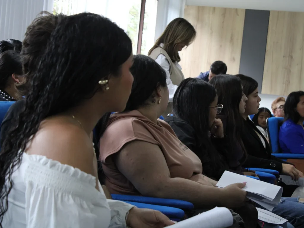 Universidad de Caldas y Fundación Luker impulsan experiencia internacional para estudiantes del programa “Universidad en tu Colegio”