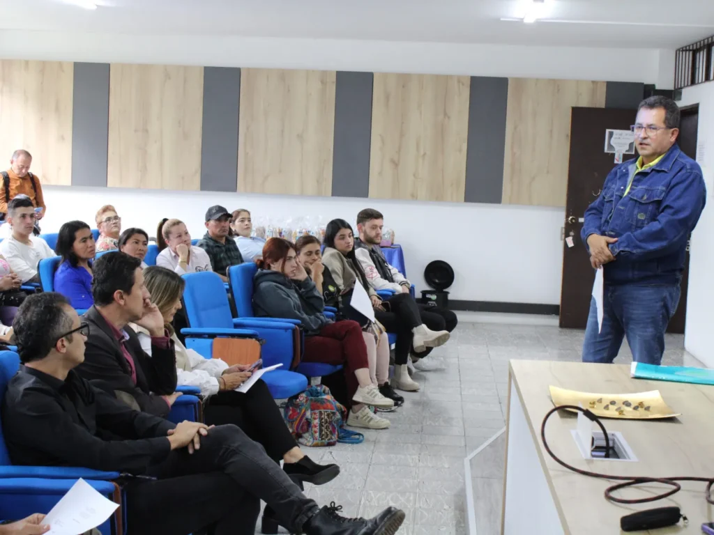 Universidad de Caldas y Fundación Luker impulsan experiencia internacional para estudiantes del programa “Universidad en tu Colegio”