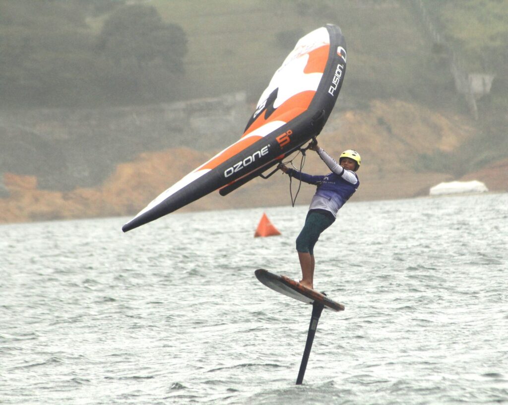 Vientos ideales marcan la segunda jornada de vela en el Lago Calima