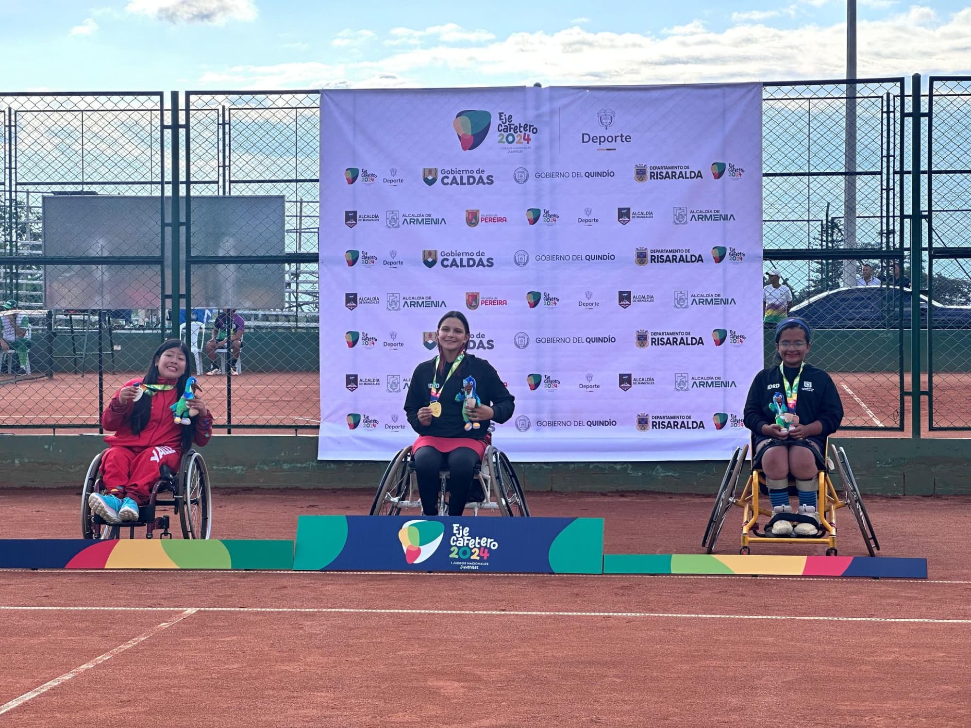 ¡Bogotá ganó las tres medallas de oro en disputa en el tenis en silla de ruedas de los Juegos Nacionales Juveniles!