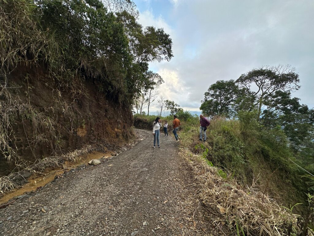 Comunidades de Samaná y Norcasia conocieron adelantos de un posible nuevo proyecto de ‘Obras por Impuestos’: una rehabilitación vial a cargo de Isagen