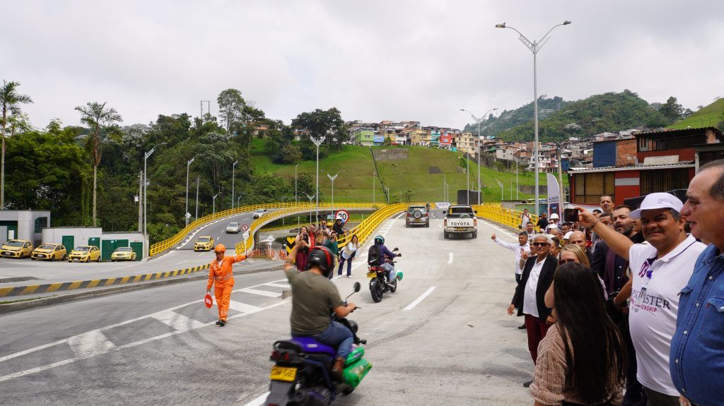 Entrega del Intercambiador vial Los Cedros, obras para el progreso de Manizales