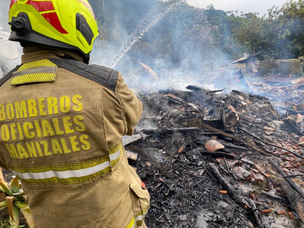 Incendio estructural en la Vereda La Argelia fue controlado exitosamente