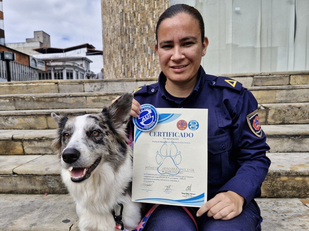 Nala, la perrita heroína de Manizales: Certificada en búsqueda y rescate con su guía Mónica Vergara