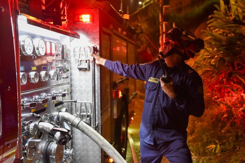 Desgarrador Incendio en Barrio Asís-Jazmín: sin víctimas fatales familia de 9 fue afectada.